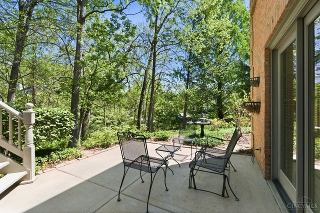 11 Camargo Canyon Drive, Madeira, OH 45243