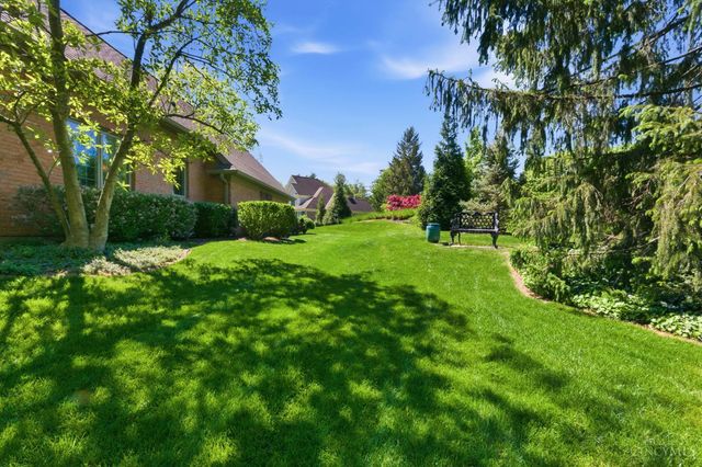 11 Camargo Canyon Drive, Madeira, OH 45243