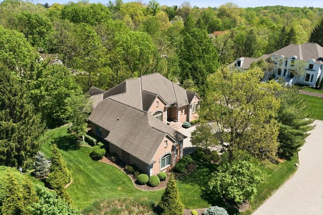 11 Camargo Canyon Drive, Madeira, OH 45243