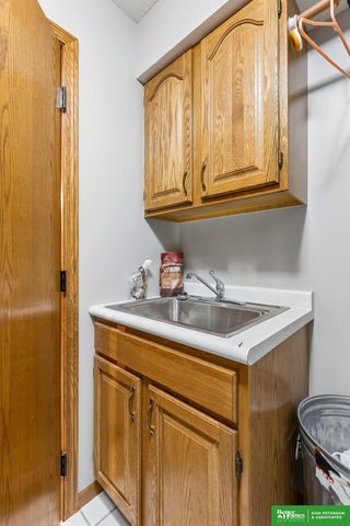 2711 Eagle Drive, Fremont, NE 68025