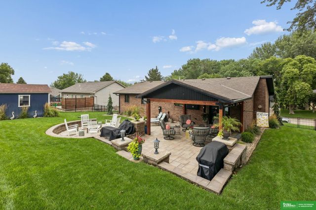 2711 Eagle Drive, Fremont, NE 68025