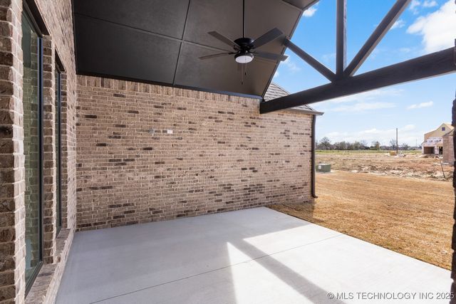 2707 W South Park Place, Broken Arrow, OK 74012