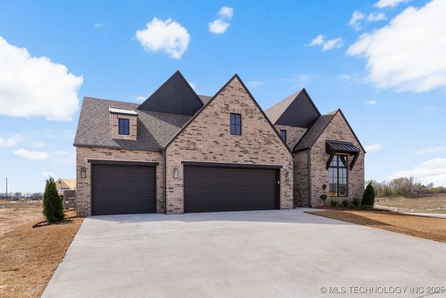 2707 W South Park Place, Broken Arrow, OK 74012