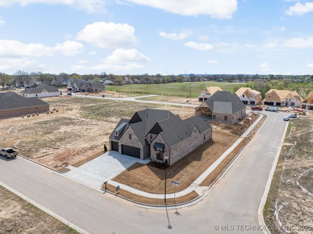 2707 W South Park Place, Broken Arrow, OK 74012