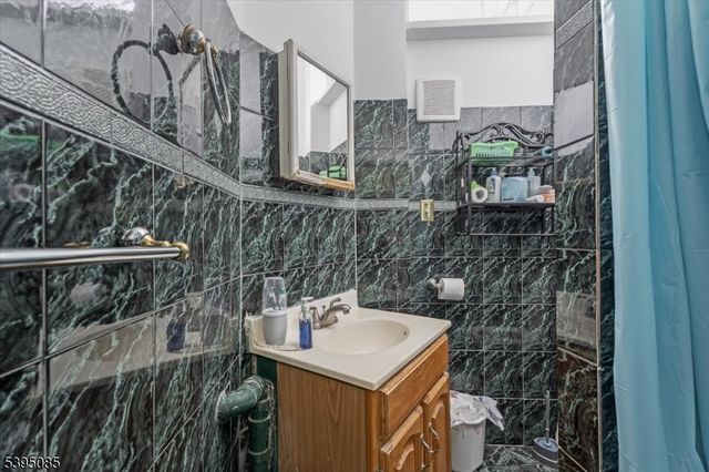 146 North Ave, Plainfield City, NJ 07060