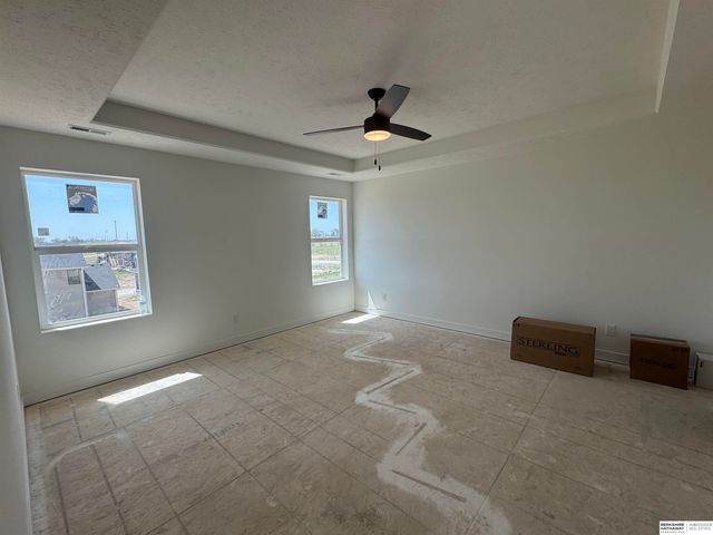 21433 Y Street, Elkhorn, NE 68022