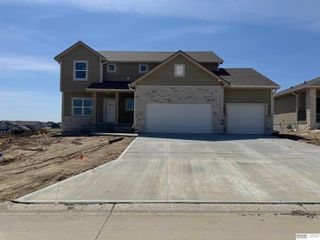 21433 Y Street, Elkhorn, NE 68022