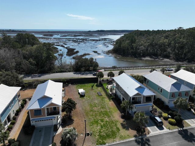 137 Pinnacle Dr., Murrells Inlet, SC 29576