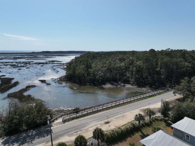 137 Pinnacle Dr., Murrells Inlet, SC 29576