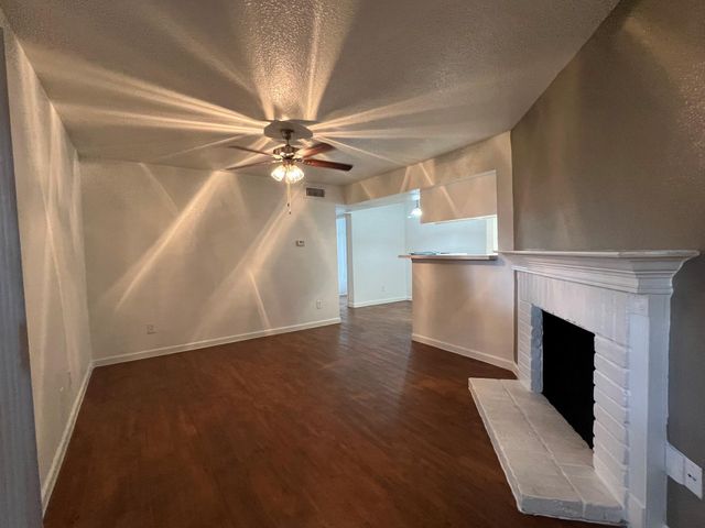 19700 Hickory Twig Way Way 15, Spring, TX 77388