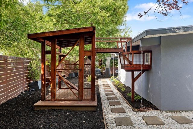10 Laurel Hill Court, San Mateo, CA 94402