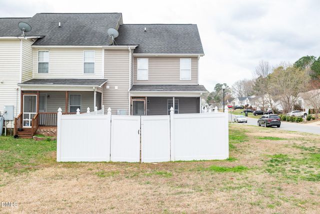 101 Gatwick Court, Clayton, NC 27520