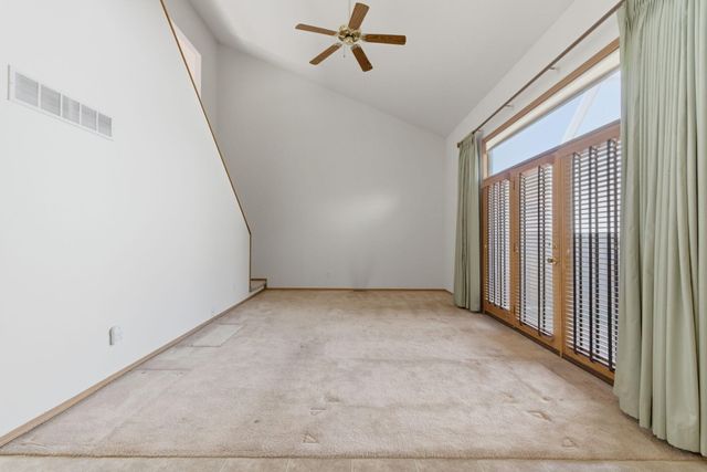 903 Hampton Court, Valparaiso, IN 46383