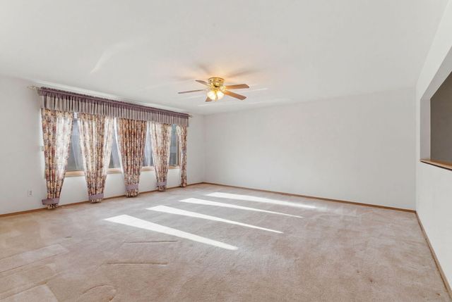 903 Hampton Court, Valparaiso, IN 46383
