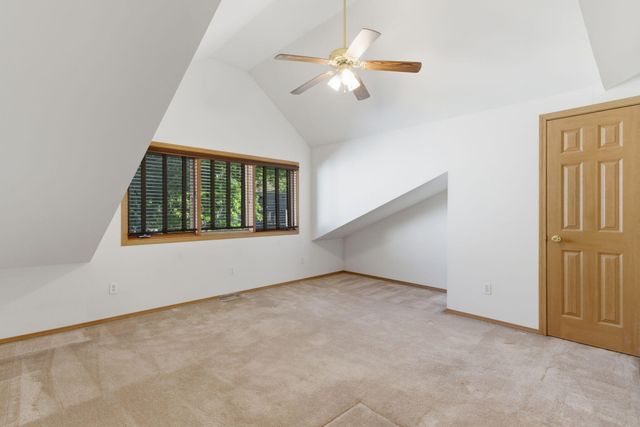 903 Hampton Court, Valparaiso, IN 46383