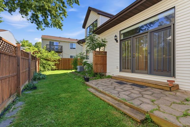 903 Hampton Court, Valparaiso, IN 46383