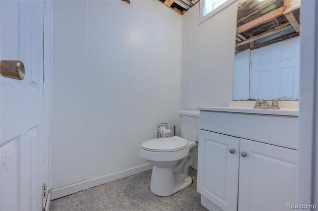 8935 Lincoln Street, Taylor, MI 48180