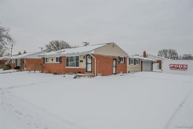 8935 Lincoln Street, Taylor, MI 48180