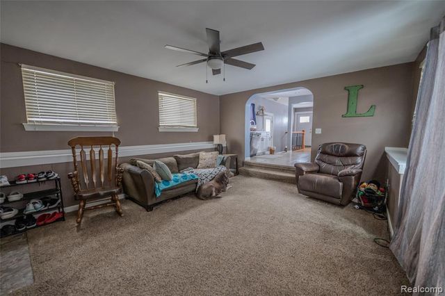 8935 Lincoln Street, Taylor, MI 48180