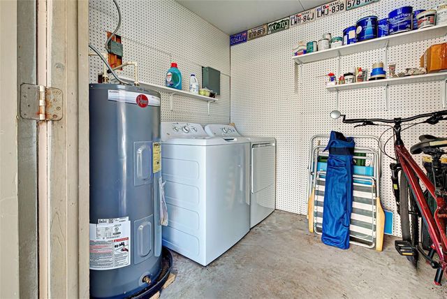 656 BIRD BAY CIRCLE 11, Venice, FL 34285