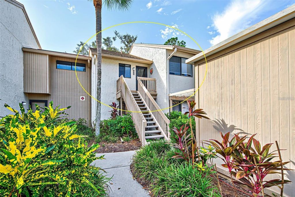 Image 1 of property listing at 656 BIRD BAY CIRCLE 11, Venice, FL 34285