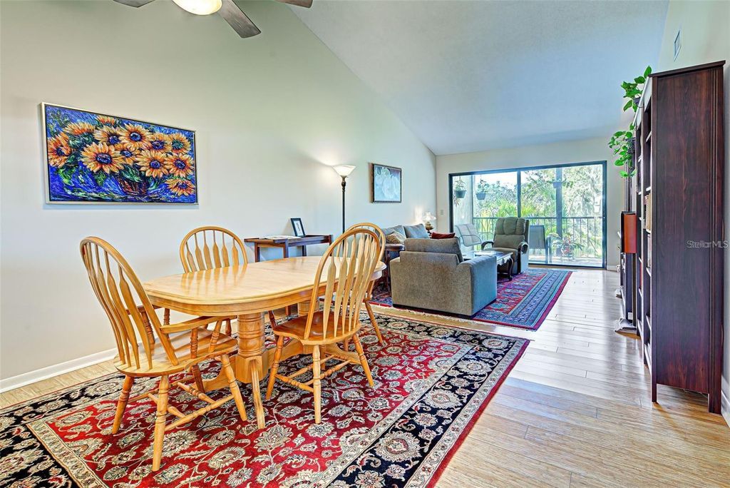 Image 13 of property listing at 656 BIRD BAY CIRCLE 11, Venice, FL 34285