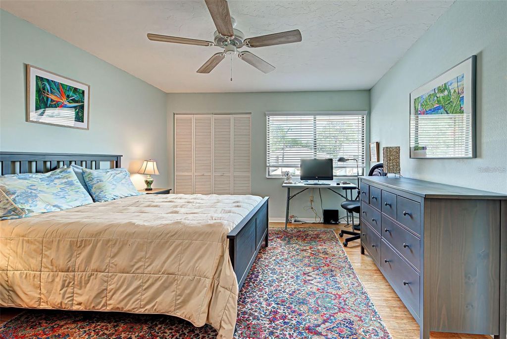 Image 27 of property listing at 656 BIRD BAY CIRCLE 11, Venice, FL 34285