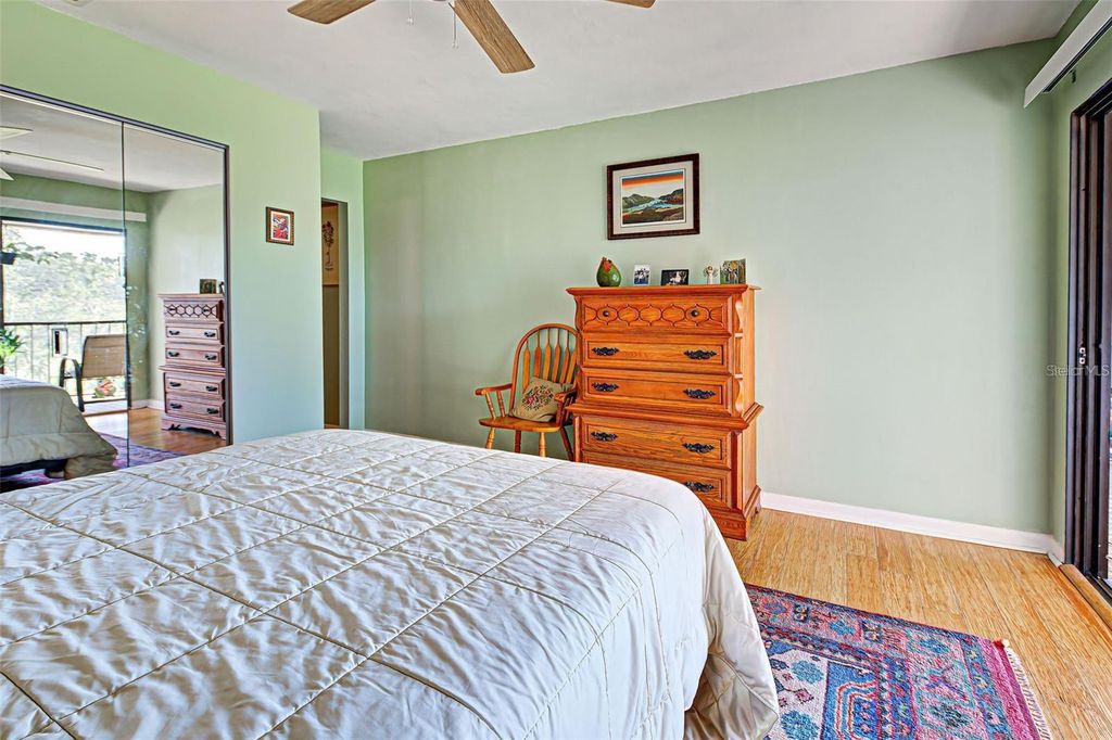 Image 33 of property listing at 656 BIRD BAY CIRCLE 11, Venice, FL 34285