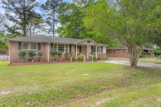 1136 Lakeshore Drive, Orangeburg, SC 29115