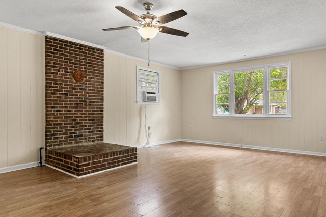 1136 Lakeshore Drive, Orangeburg, SC 29115