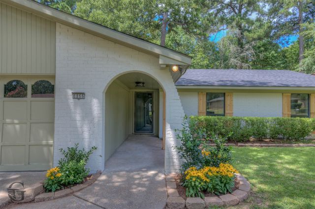 8866 Hedges Drive, Shreveport, LA 71118