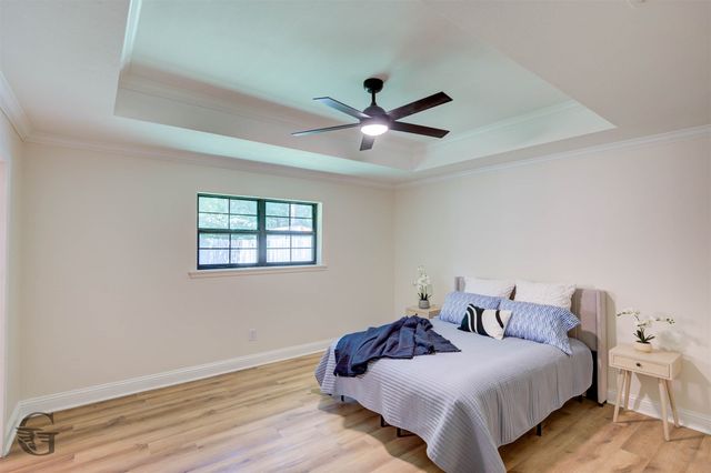 8866 Hedges Drive, Shreveport, LA 71118