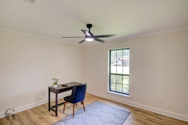 8866 Hedges Drive, Shreveport, LA 71118