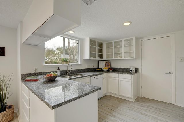 4505 Clarno DR, Austin, TX 78749