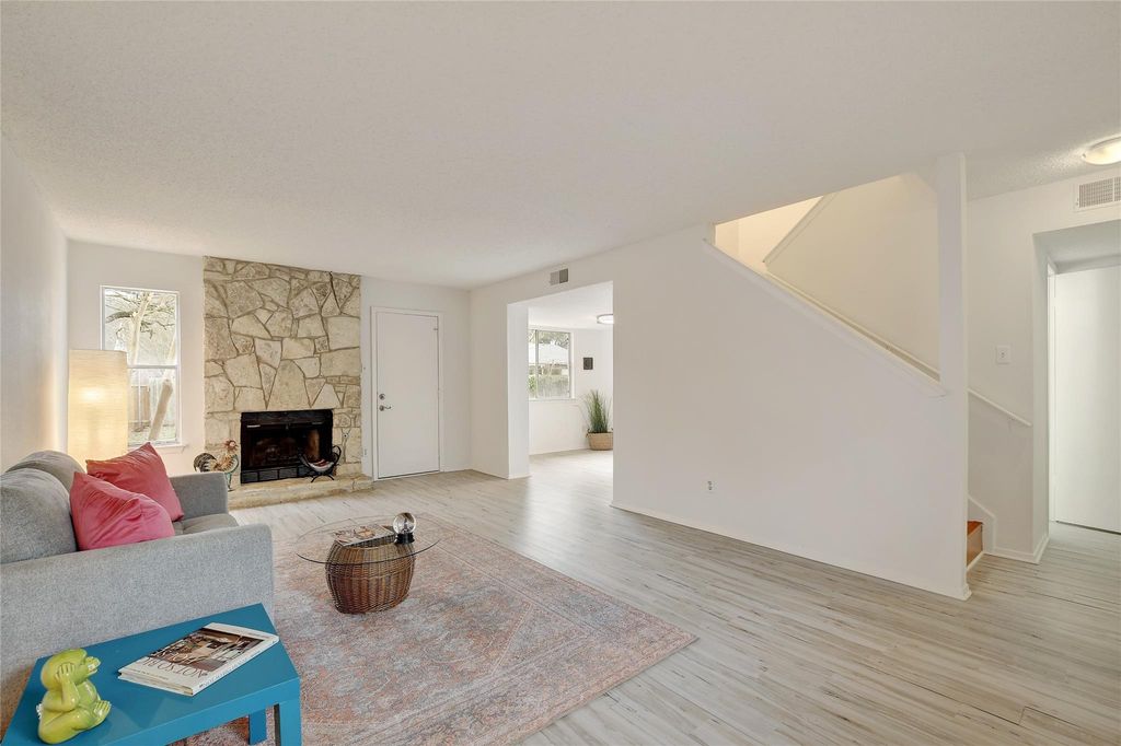 4505 Clarno DR, Austin, TX 78749