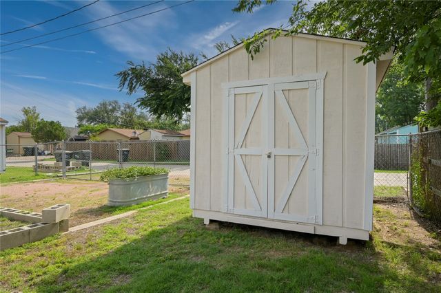 1727 Leander ST, Georgetown, TX 78626