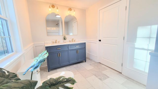 12 Washington Street, Ashland, NH 03217