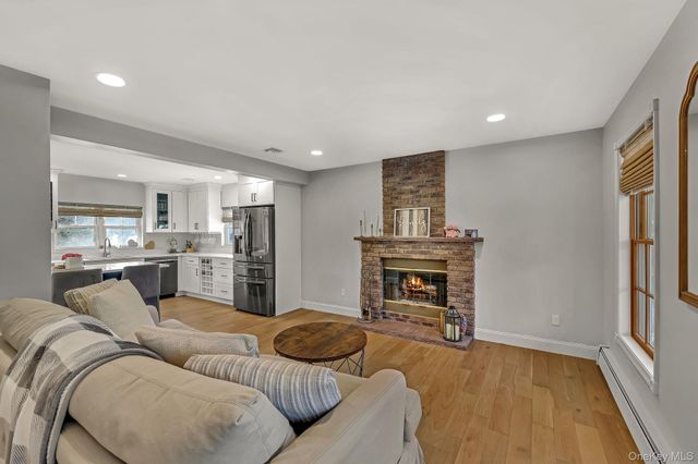 25 Sugarloaf Mountain Road, Chester, NY 10918