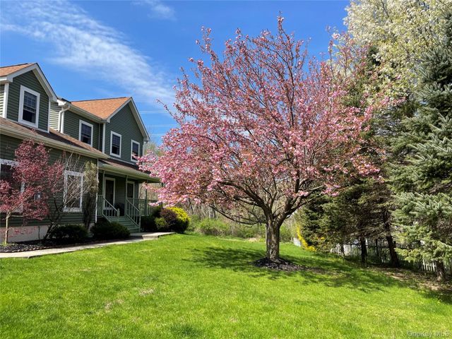 25 Sugarloaf Mountain Road, Chester, NY 10918