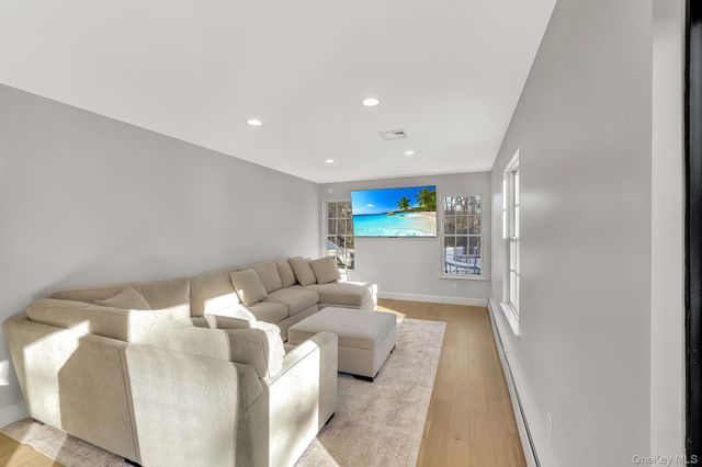 25 Sugarloaf Mountain Road, Chester, NY 10918