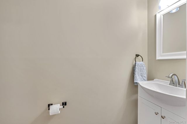 25 Sugarloaf Mountain Road, Chester, NY 10918