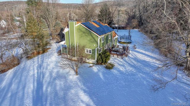 25 Sugarloaf Mountain Road, Chester, NY 10918