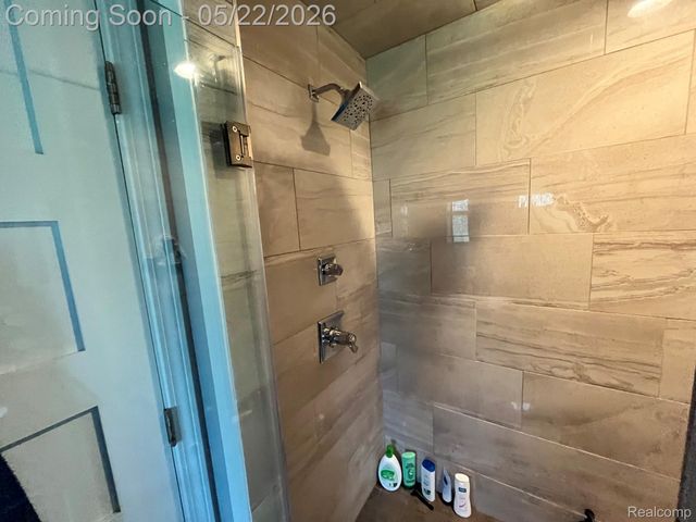 5036 Woodland Lane, East China Township, MI 48054