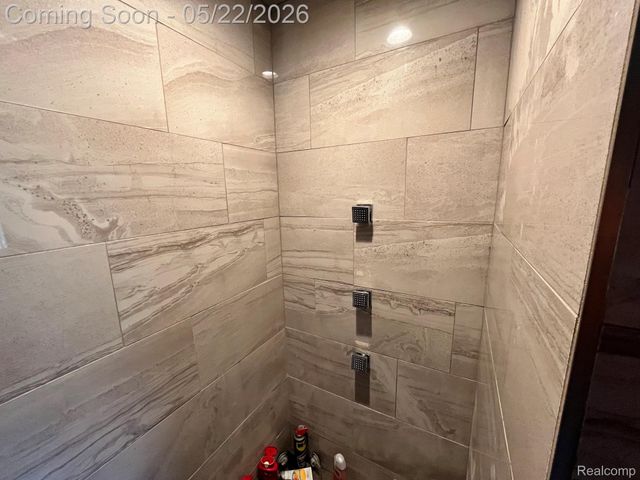 5036 Woodland Lane, East China Township, MI 48054