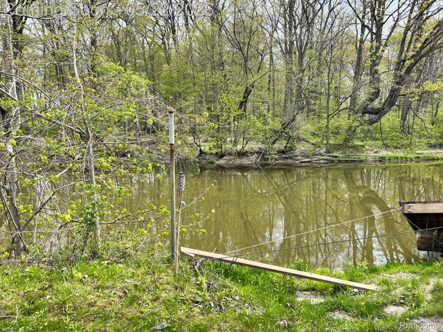 5036 Woodland Lane, East China Township, MI 48054