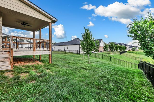 814 Willowicke Dr, Clarksville, TN 37043