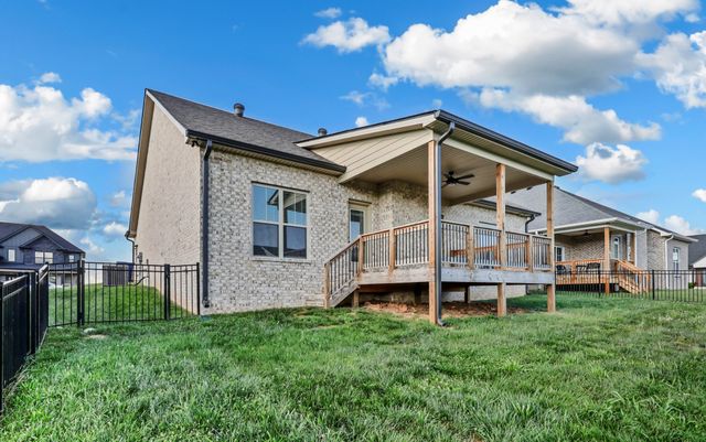 814 Willowicke Dr, Clarksville, TN 37043