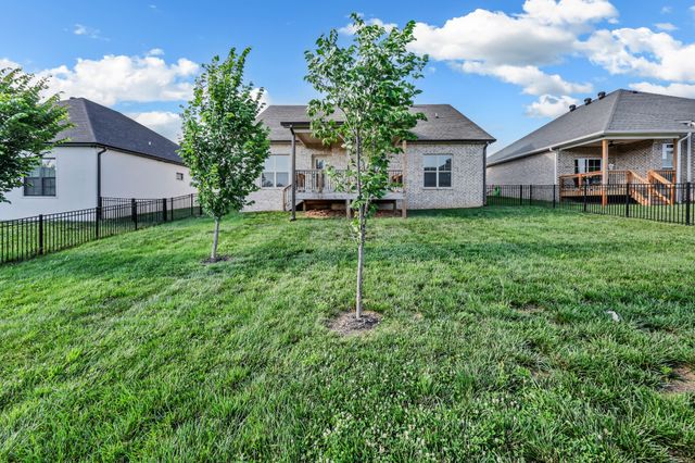 814 Willowicke Dr, Clarksville, TN 37043