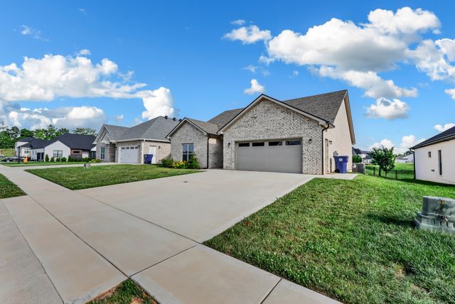814 Willowicke Dr, Clarksville, TN 37043