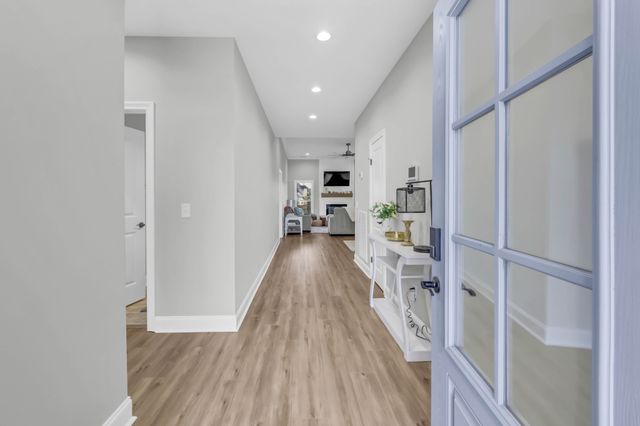 814 Willowicke Dr, Clarksville, TN 37043